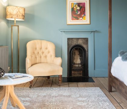 North End House Master Bedroom - StayCotswold