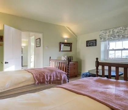 North End House Bedroom 4 - StayCotswold
