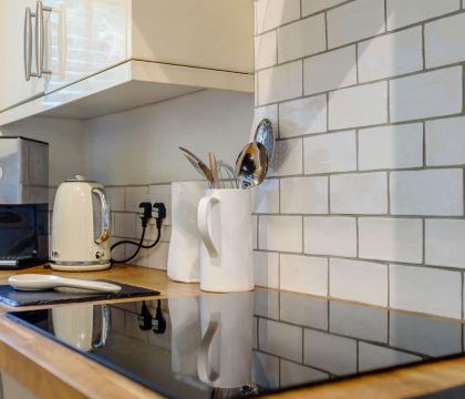 Orchard Cottage Kitchen - StayCotswold