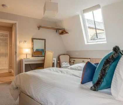 Piggy in the Middle Bedroom 2 - StayCotswold