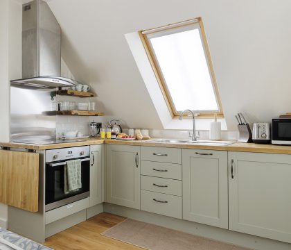 The Nest at Robins Roost Kitchen Area - StayCotswold