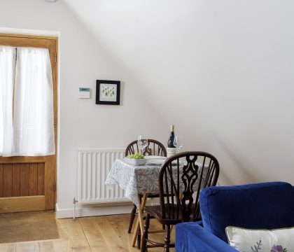 The Nest at Robins Roost Dining Area - StayCotswold