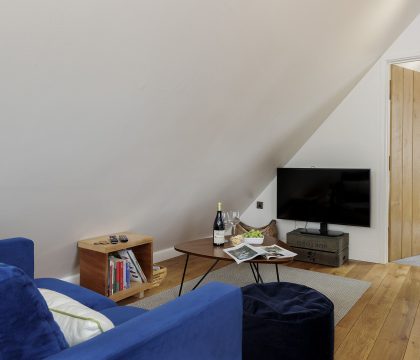 The Nest at Robins Roost Sitting Area - StayCotswold