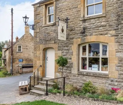 The Cotswold Lady - StayCotswold