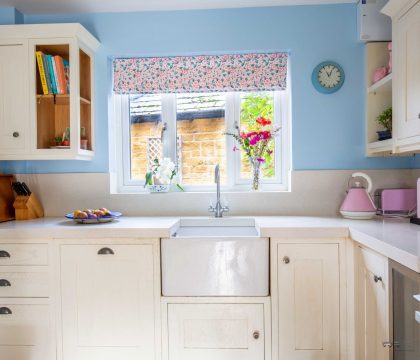 Kingsley House Kitchen - StayCotswold
