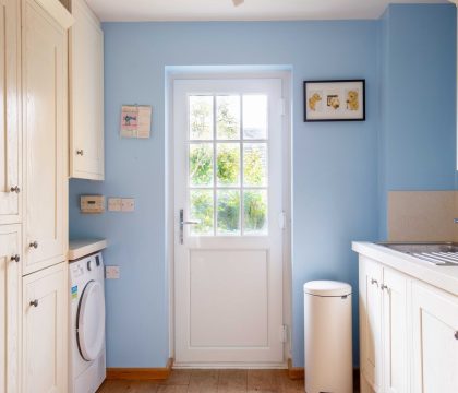 Kingsley House Kitchen - StayCotswold