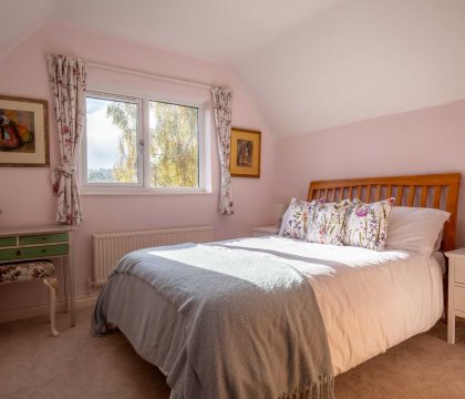 Kingsley House Bedroom 2 - StayCotswold