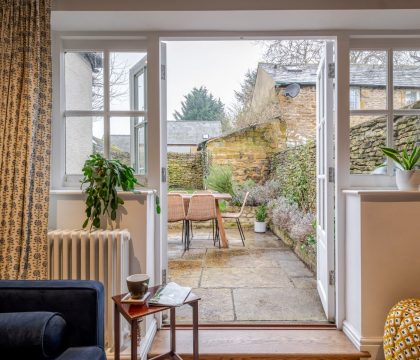 Stonecrop Cottage Sitting Room - StayCotswold