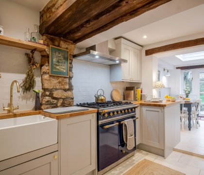 Stonecrop Cottage Kitchen/Breakfast Room - StayCotswold
