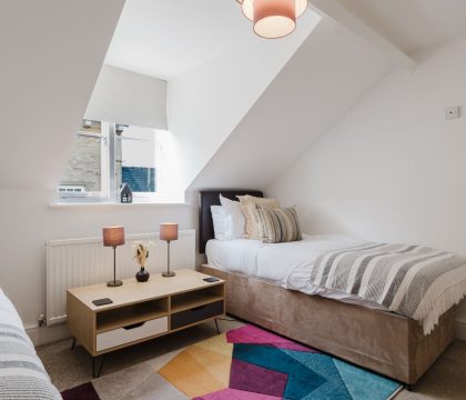 Licatas Apartment Bedroom 3 - StayCotswold