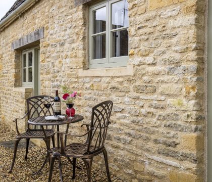 Little Bird Cottage - StayCotswold