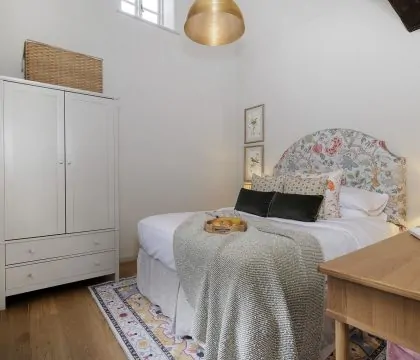 Little Bird Cottage Master Bedroom - StayCotswold