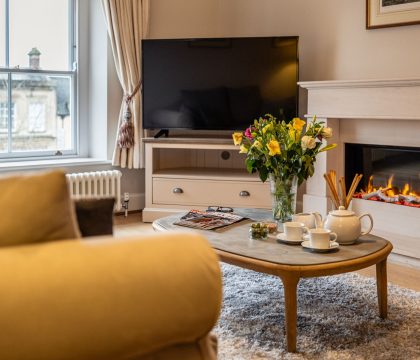 Topside Sitting Room  - StayCotswold