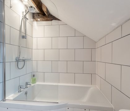 Topside Family Bathroom  - StayCotswold