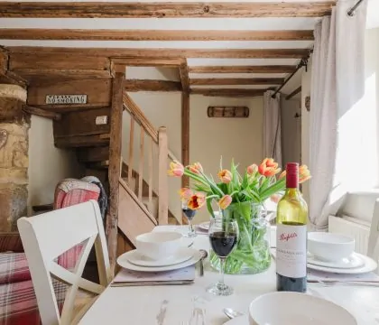 Cobblers Cottage Dining Area - StayCotswold