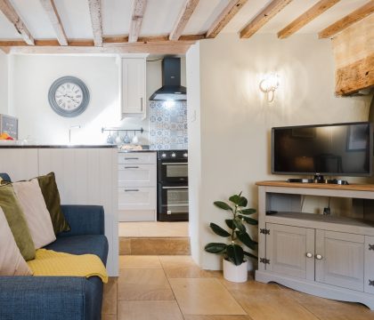 Cobblers Cottage Living Room - StayCotswold