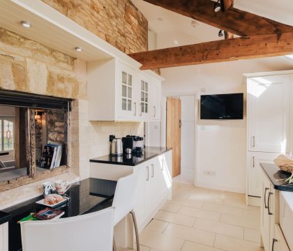 Ringers Cottage Kitchen - StayCotswold