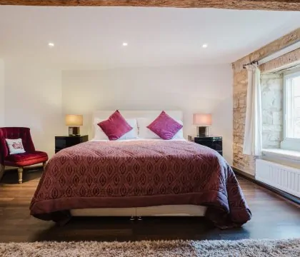 Ringers Cottage Master Bedroom - StayCotswold
