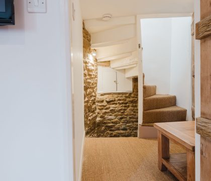 Ringers Cottage 1st Floor Landing - StayCotswold
