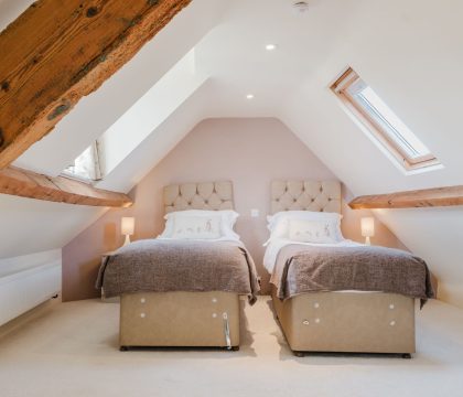 Ringers Cottage Bedroom 2 - StayCotswold