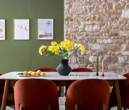 Gisleburtus House Dining Room - StayCotswold