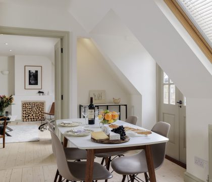 Orchard House at Broadwell Manor Kitchen/Dining Area - StayCotswold