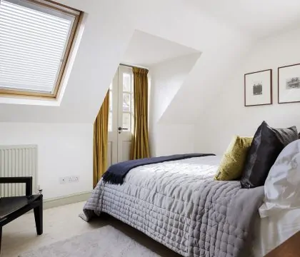 'Orchard House' at Broadwell Manor Master Bedroom - StayCotswold
