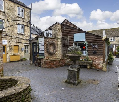 The Barley Apartment at Cowley House - StayCotswold