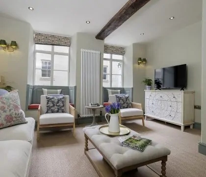 The Barley Apartment at Cowley House Sitting Room - StayCotswold