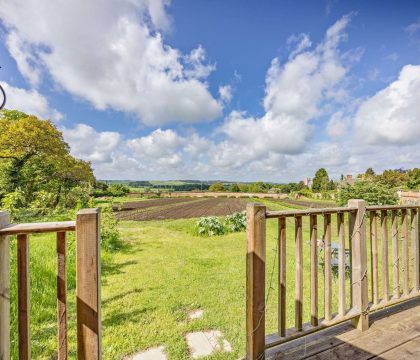 The Organic Wagon Countryside Views - StayCotswold