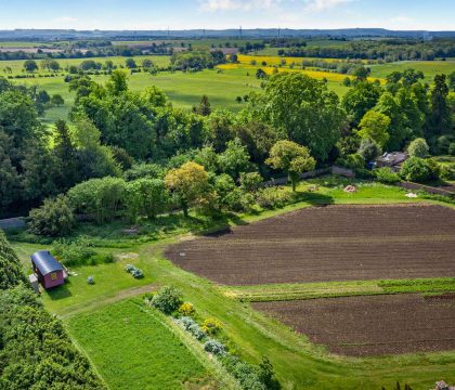The Organic Wagon Garden - StayCotswold