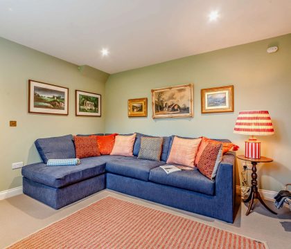 Hillview Sitting Room - StayCotswold