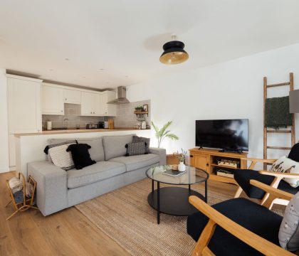 Eagle Cottage Sitting Area - StayCotswold