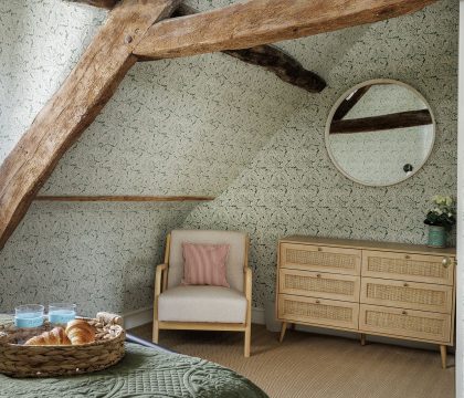 The Miller's Snug at Cowley House Master Bedroom - StayCotswold