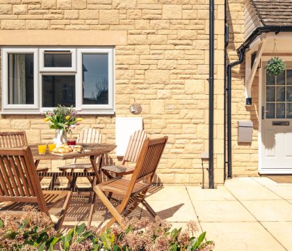 Owl Cottage Outside Space - StayCotswold