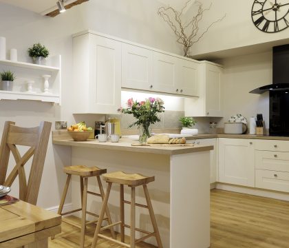 The Staircase Kitchen - StayCotswold