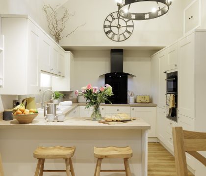 The Staircase Kitchen - StayCotswold