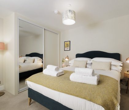 The Staircase Master Bedroom - StayCotswold