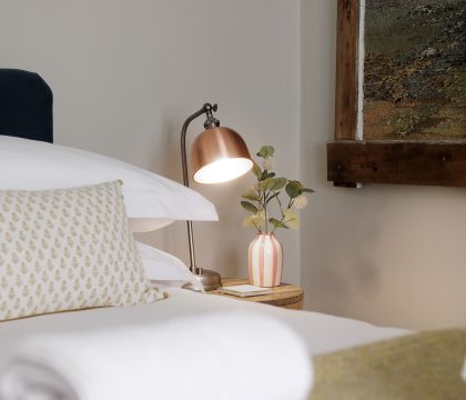 The Staircase Master Bedroom - StayCotswold