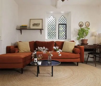 The Gatehouse Sitting Room - StayCotswold