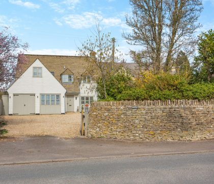 Honeysuckle House  - StayCotswold
