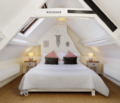 Glebe Cottage Bedroom 3 - StayCotswold