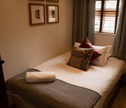 The Old Sweet Shop Bedroom 2 - StayCotswold