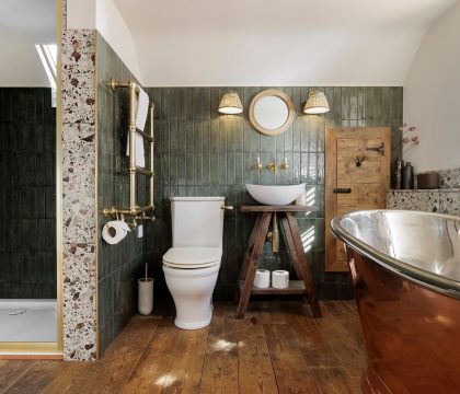 Glebe Cottage Ensuite Bathroom - StayCotswold