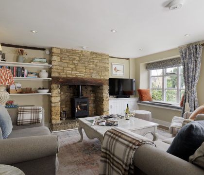 Appletree Cottage Sitting Room - StayCotswold