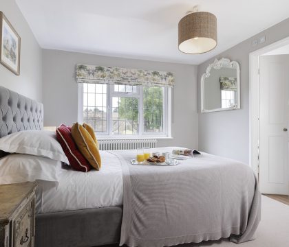 Appletree Cottage Master Bedroom - StayCotswold