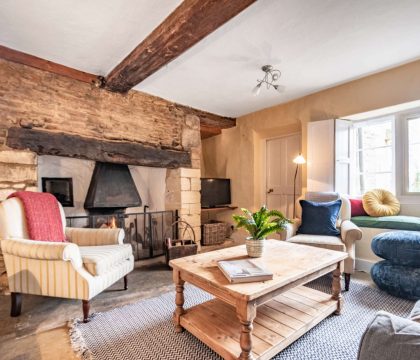 Gassons View Sitting Room - StayCotswold