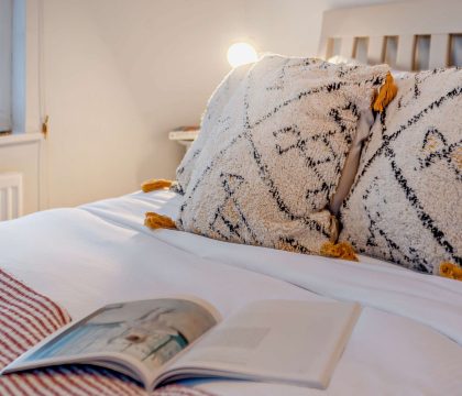 Myrtle House Master Bedroom - StayCotswold