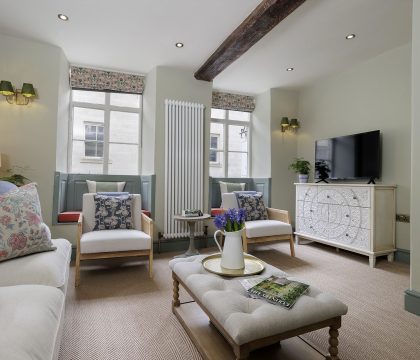 The Barley Apartment at Cowley House Sitting Room - StayCotswold