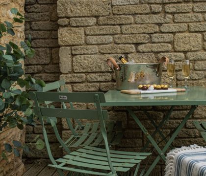 Upper Barn Decking - StayCotswold